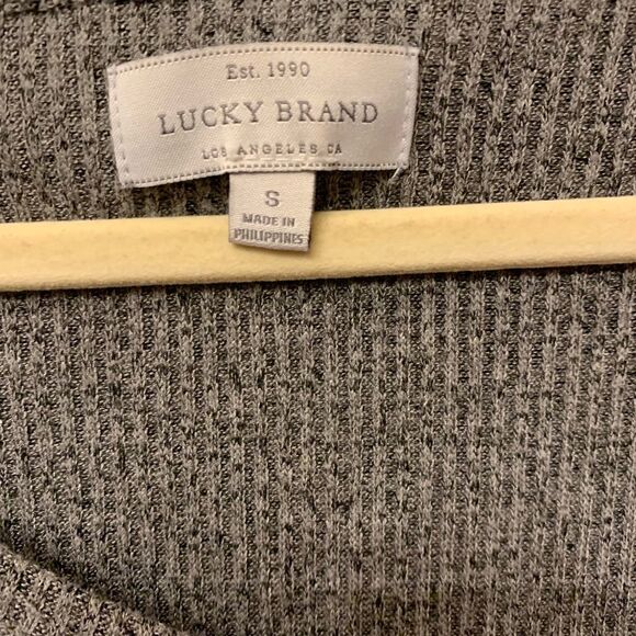 Lucky Brand Long Sleeve - Picture 4 of 4